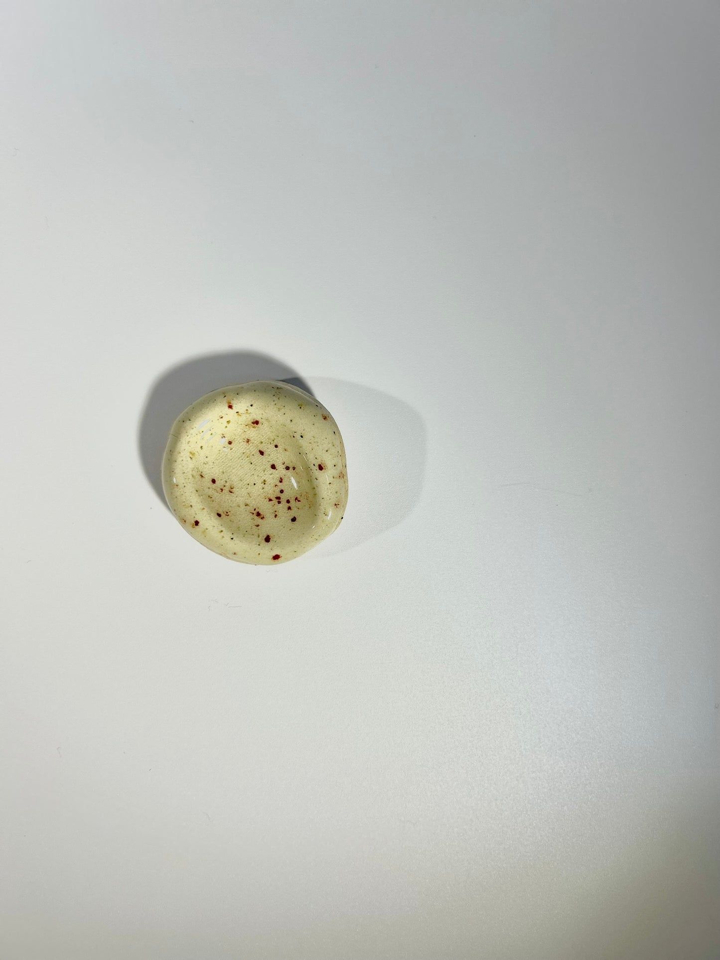 Worry stone : galet d'apaisement grigris en céramique