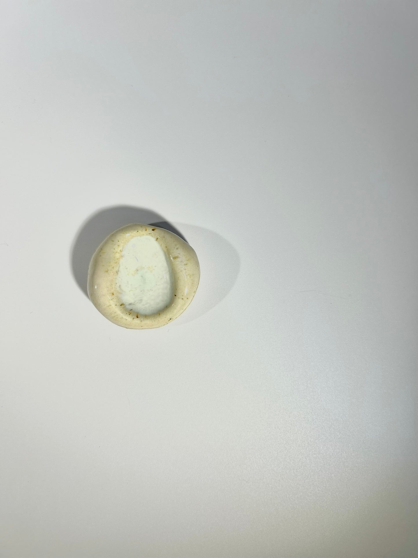 Worry stone : galet d'apaisement grigris en céramique