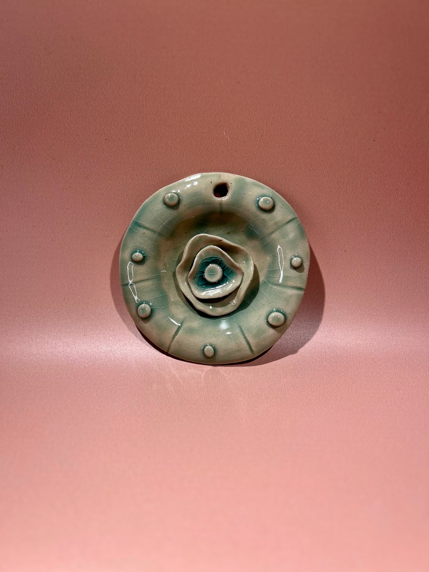 Couronne de fleur vert d'eau en céramique