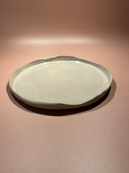 Petite assiette en céramique