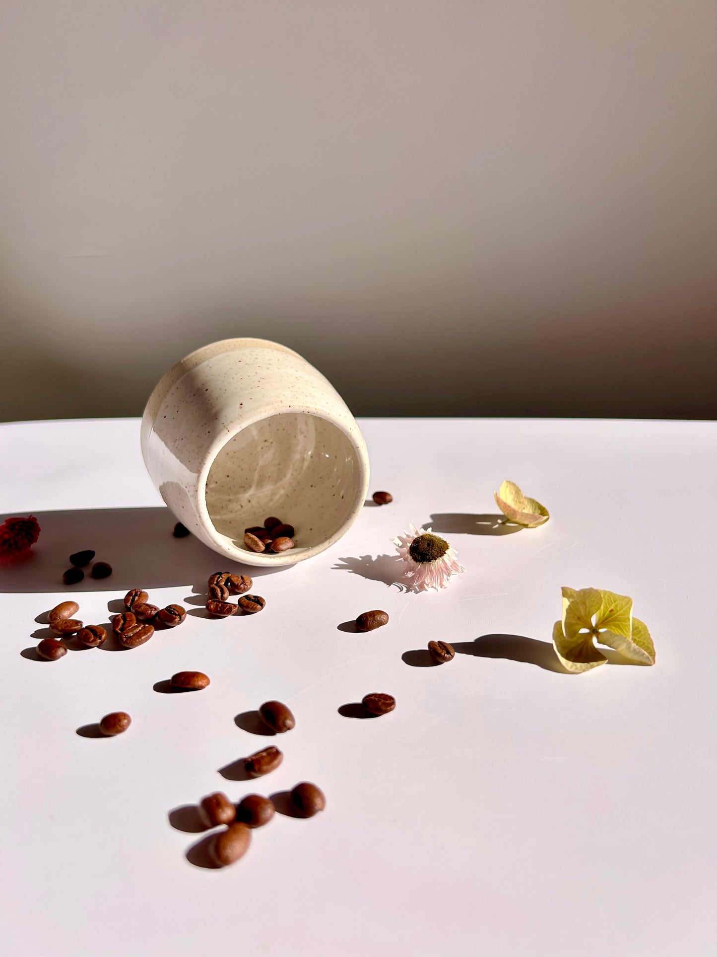 Mug en céramique blanc pyrité