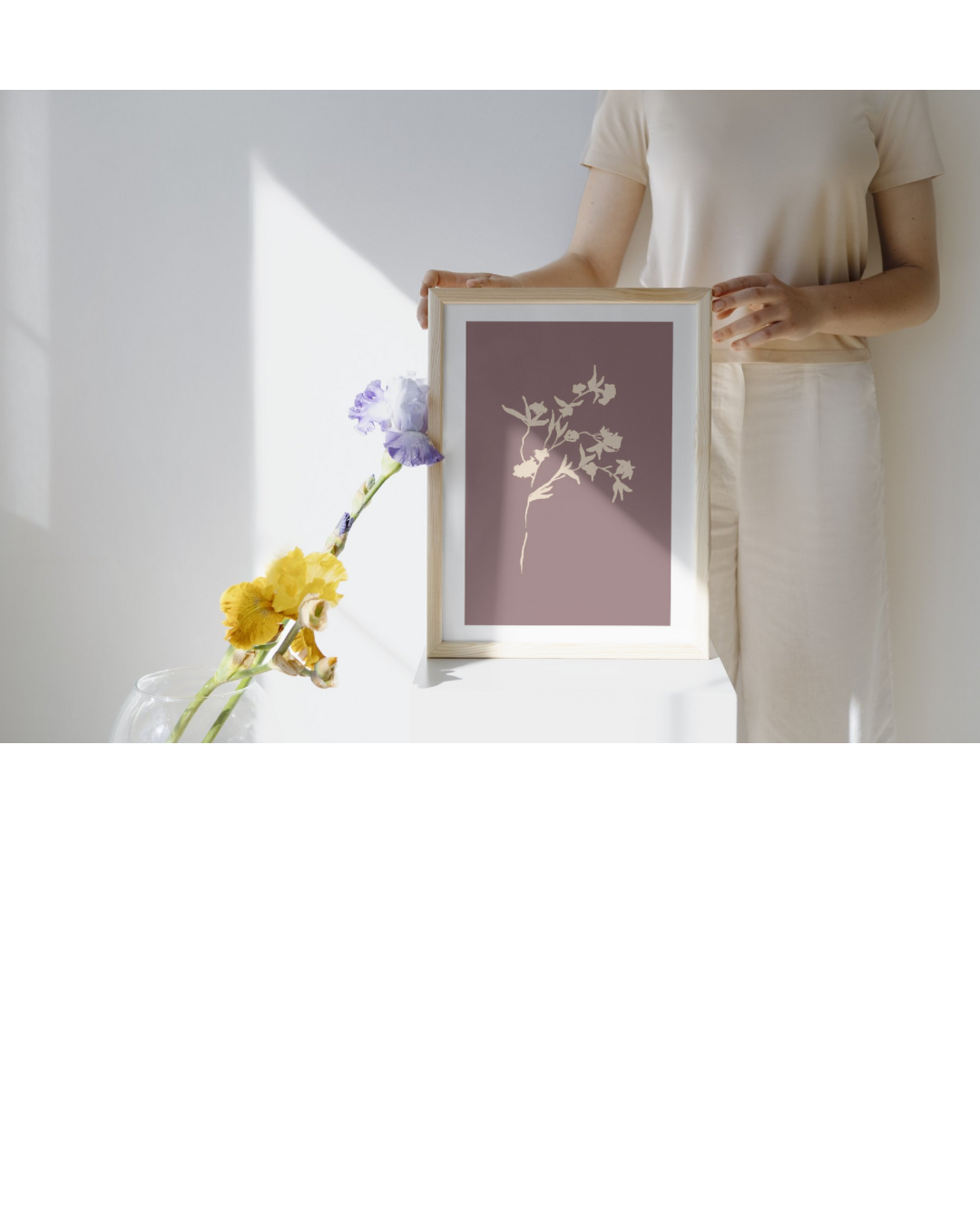 Fleurs sur fond uni encadre