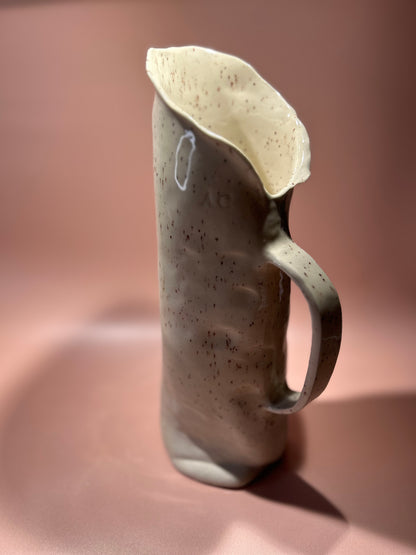 Carafe en céramique moucheté