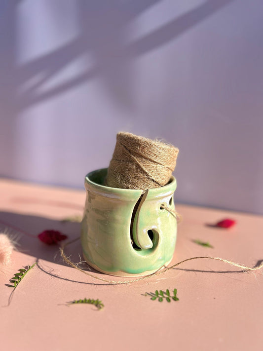 Pot à tricot en ceramique vert