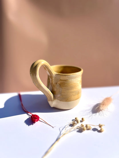 Tasse à anse en céramique